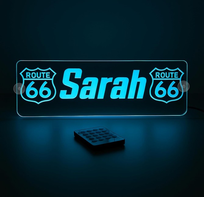 Plaque lumineuse personnalisée avec gravure et logo pour camion